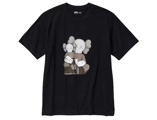 KAWS X UNIQLO UT SHORT SLEEVE GRAPHIC